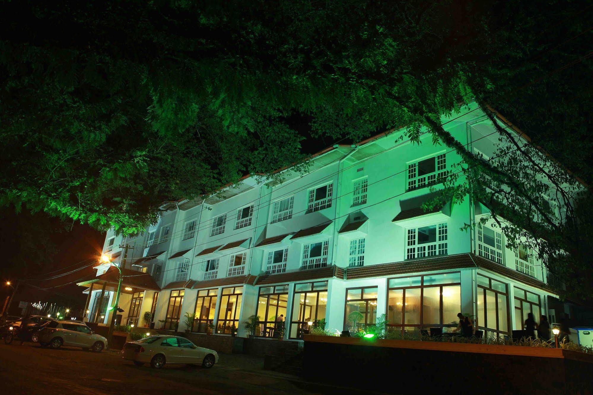 No. 18 Hotel Kochi Exterior photo